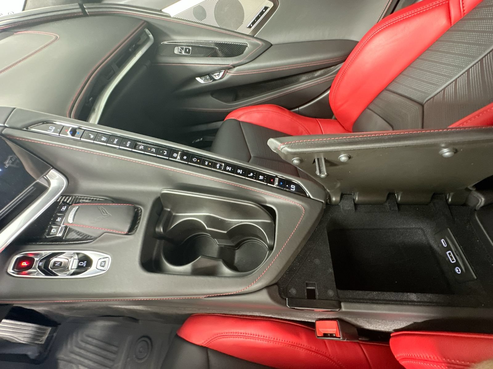 Used 2023 Chevrolet Corvette Stingray Premium Cpe w/ Z51 Performance Package RWD image 29