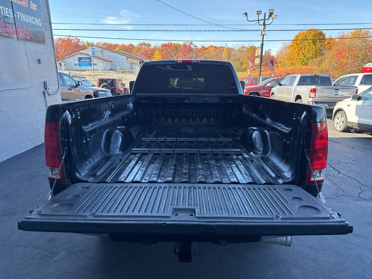 Used 2007 GMC Sierra 3500 SLT w/ Convenience Package AWD/4WD image 6