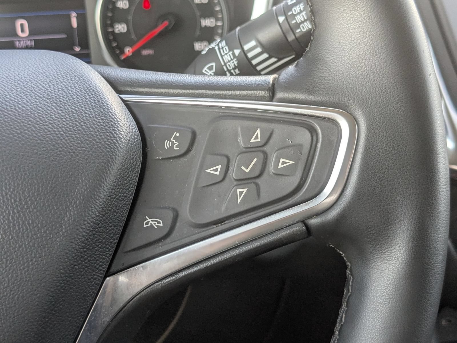Used 2024 Chevrolet Equinox LT AWD/4WD image 18