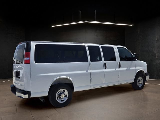 Used 2025 Chevrolet Express 3500 LT w/ LT Preferred Equipment Group RWD image 7