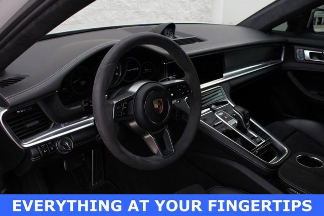 Used 2019 Porsche Panamera GTS image 2