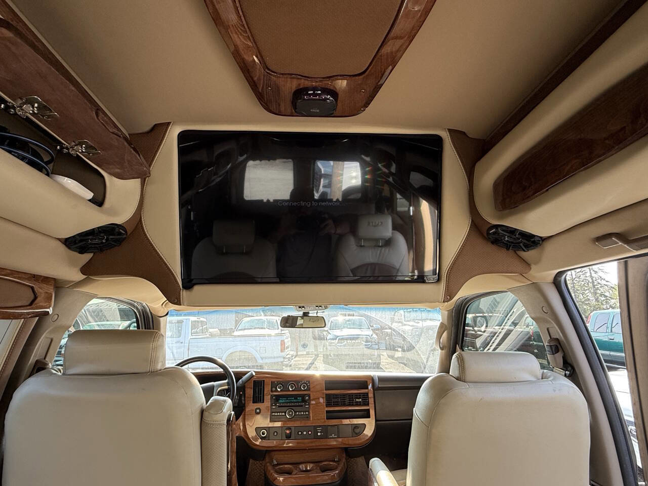 Used 2015 Chevrolet Express 2500 image 29