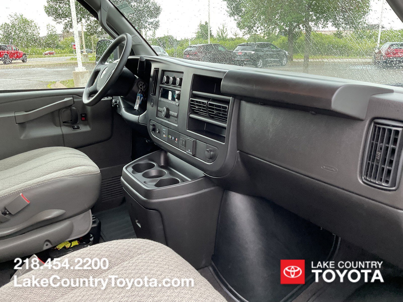 Used 2025 Chevrolet Express 3500 LT w/ LT Preferred Equipment Group RWD image 21