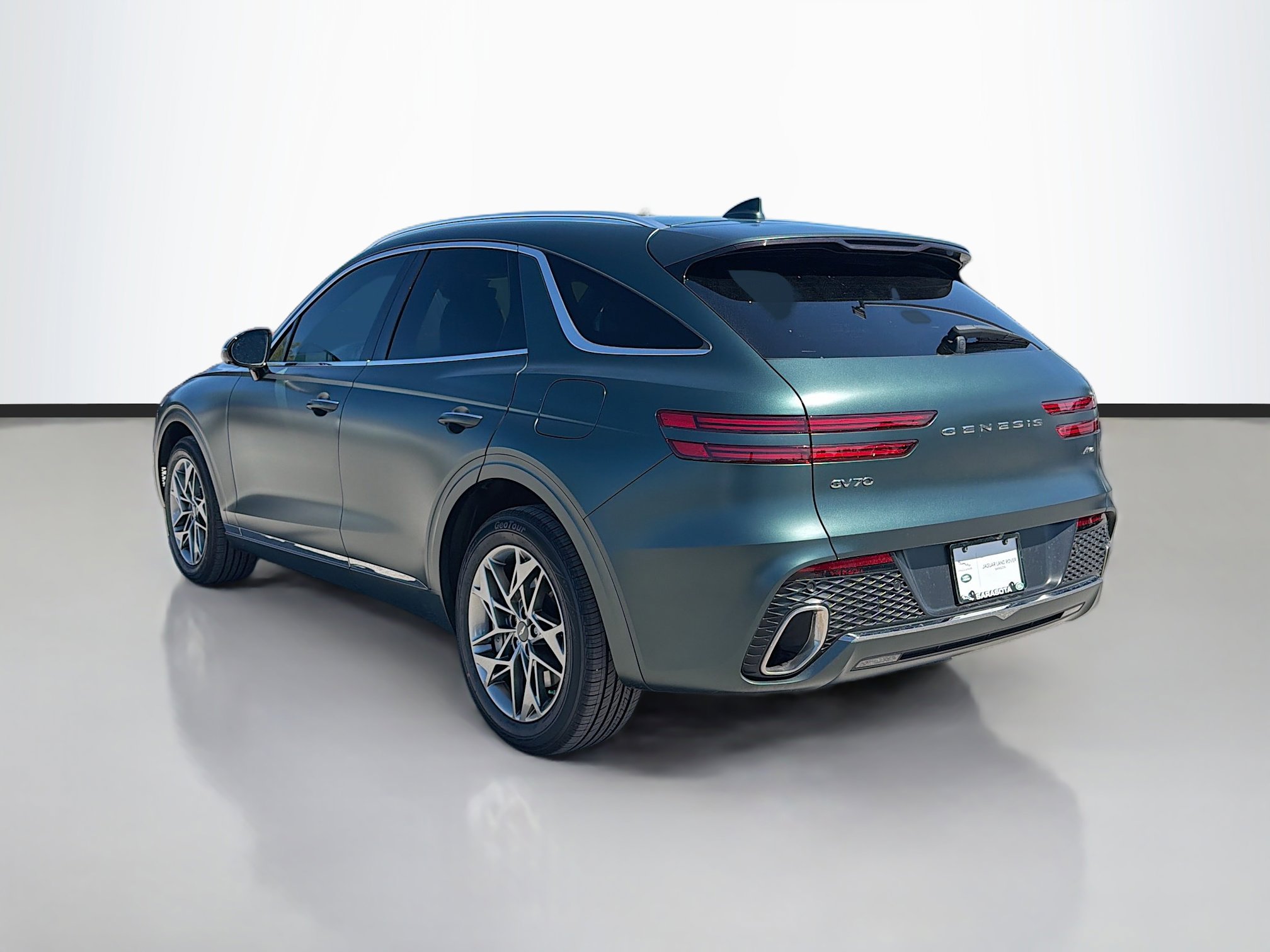 Used 2024 Genesis GV70 2.5T w/ Advanced Package image 3