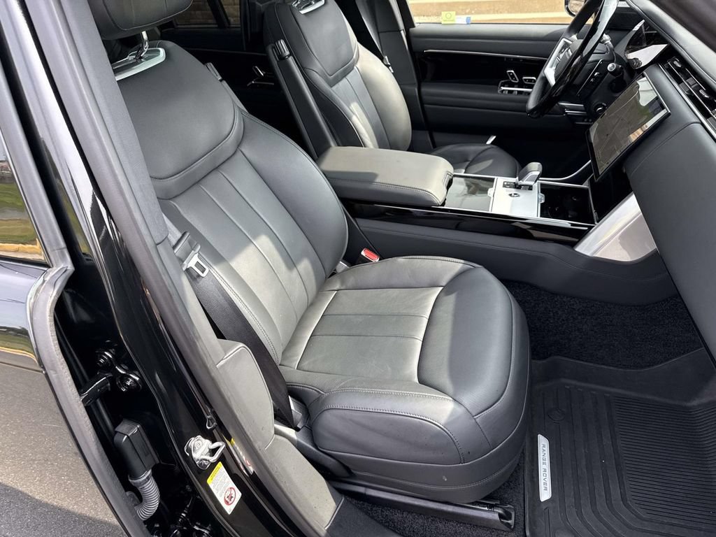 Used 2024 Land Rover Range Rover Autobiography AWD/4WD image 7