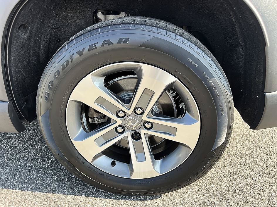 Used 2023 Honda Pilot EX-L image 10
