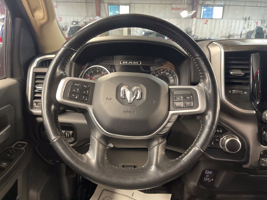 Used 2020 RAM 3500 Big Horn w/ Level 2 Equipment Group AWD/4WD image 20