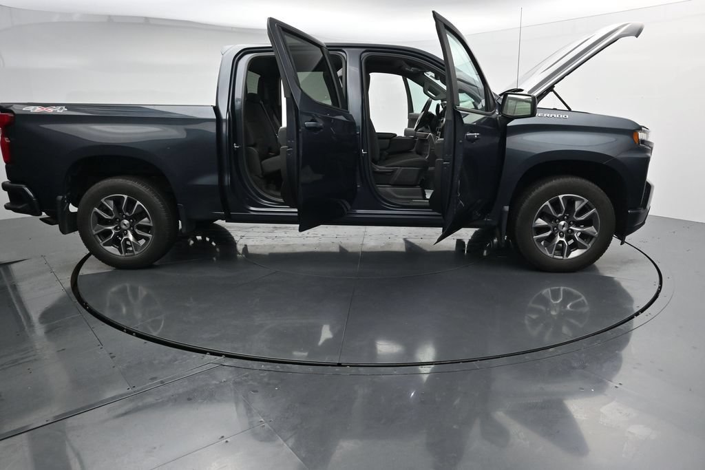 Used 2020 Chevrolet Silverado 1500 RST w/ RST Value Package AWD/4WD image 42