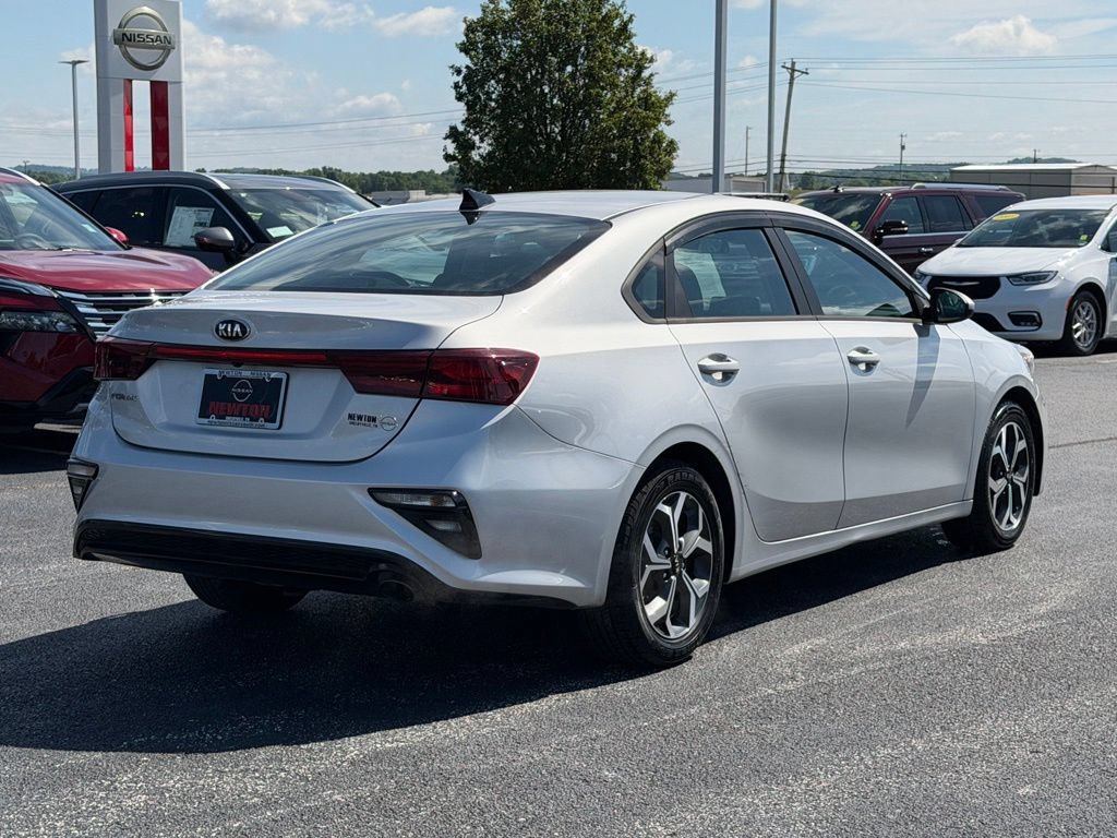 Used 2021 Kia Forte LXS FWD image 5
