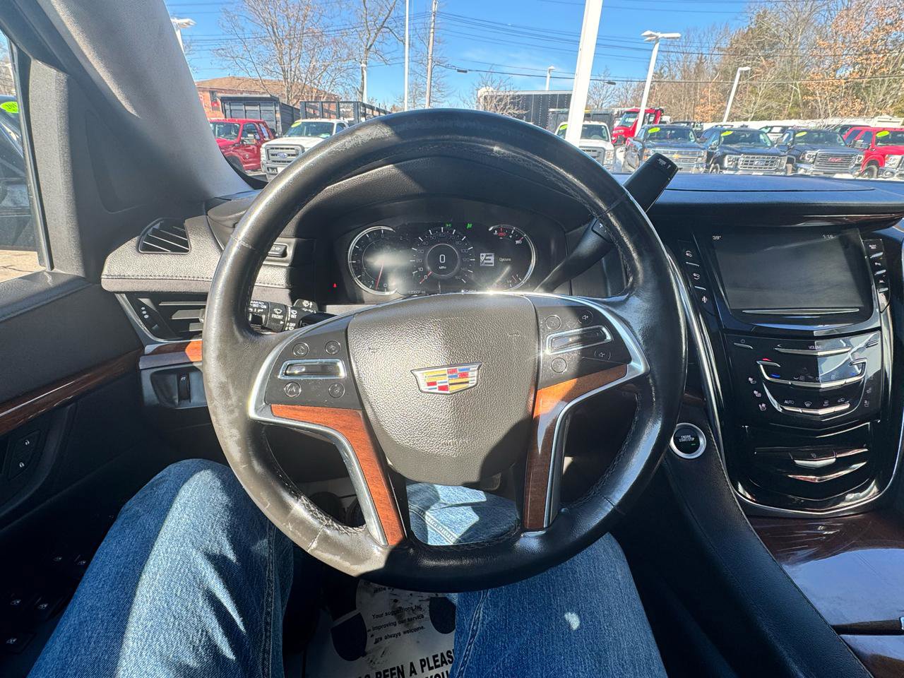 Used 2016 Cadillac Escalade ESV Luxury image 31