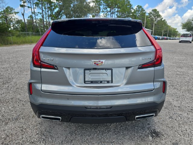 Used 2025 Cadillac XT4 Premium Luxury FWD image 5