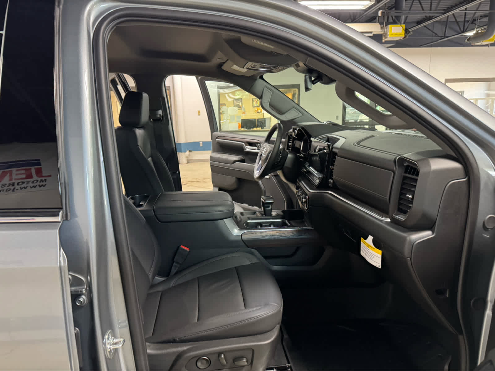 New 2026 GMC Sierra 1500 SLT w/ SLT Premium Plus Package image 11