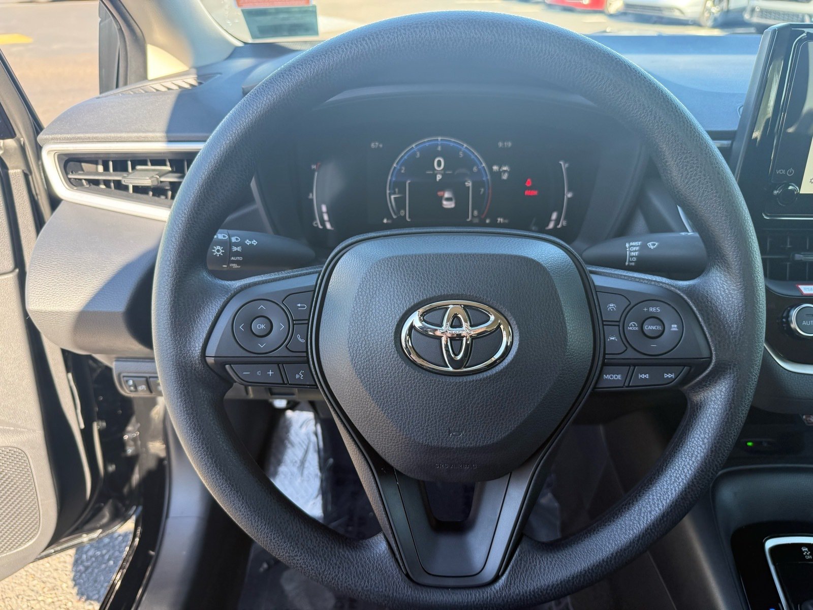 Used 2027 Toyota Corolla LE w/ LE Premium Package FWD image 16