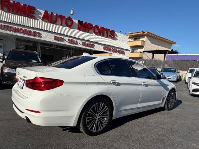 Used 2017 BMW 530i RWD image 2