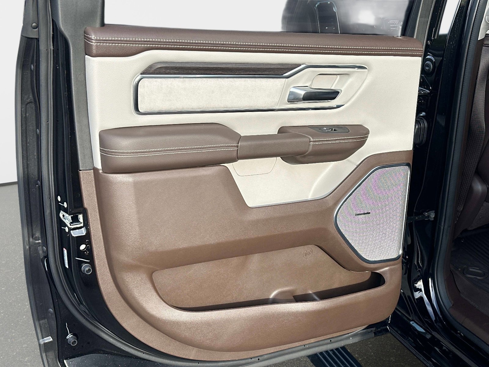 New 2026 RAM 1500 Laramie w/ Advanced Safety Group II image 13