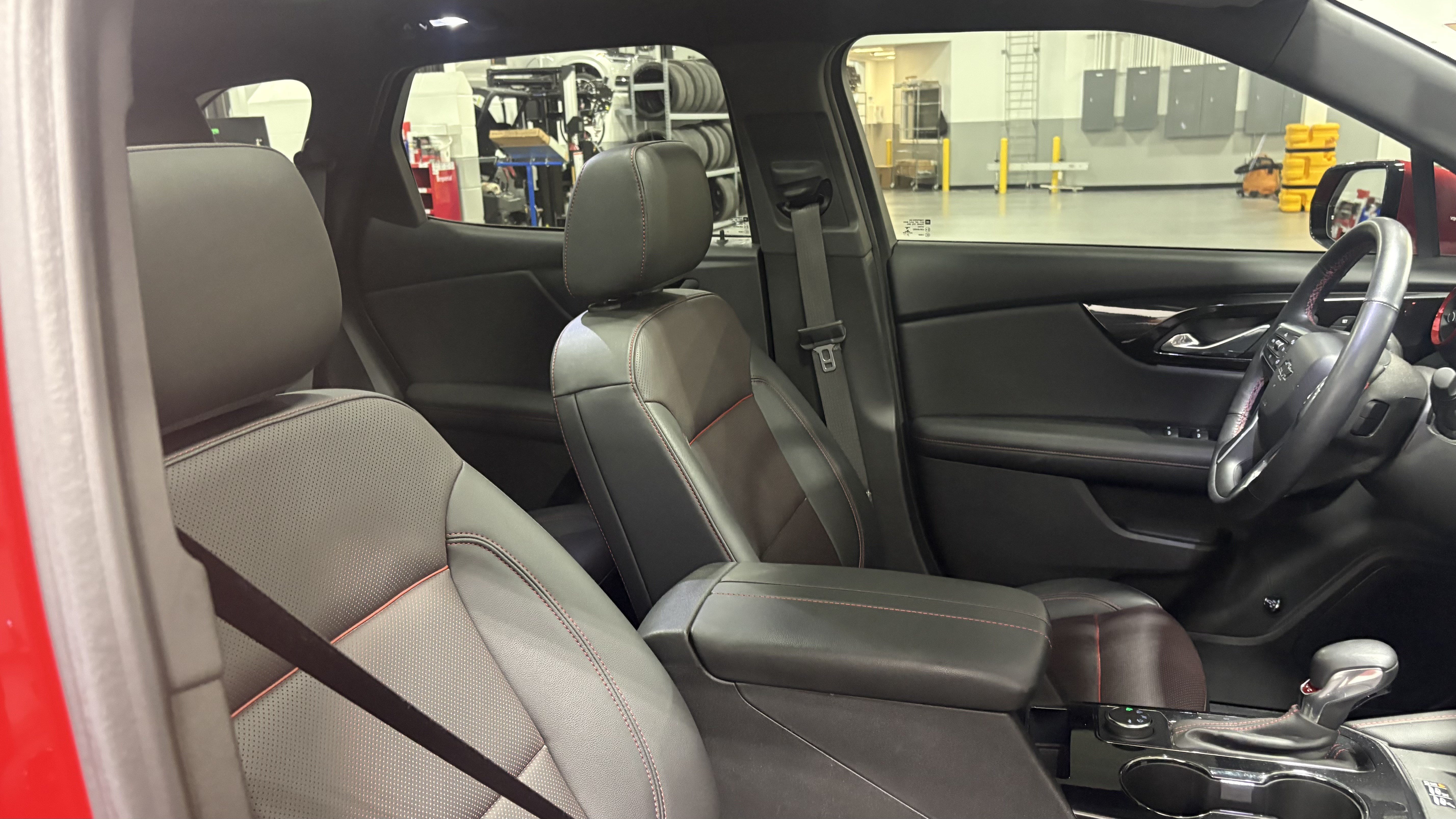 Used 2021 Chevrolet Blazer RS w/ Enhanced Convenience Package AWD/4WD image 33
