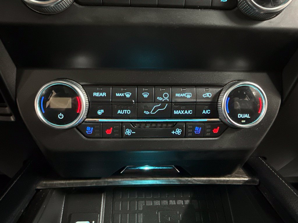 Used 2019 Ford Expedition Limited w/ Driver Assistance Package AWD/4WD image 28