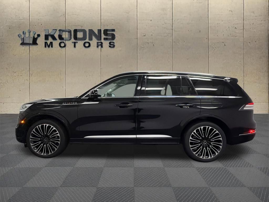 Used 2023 Lincoln Aviator Black Label video 4