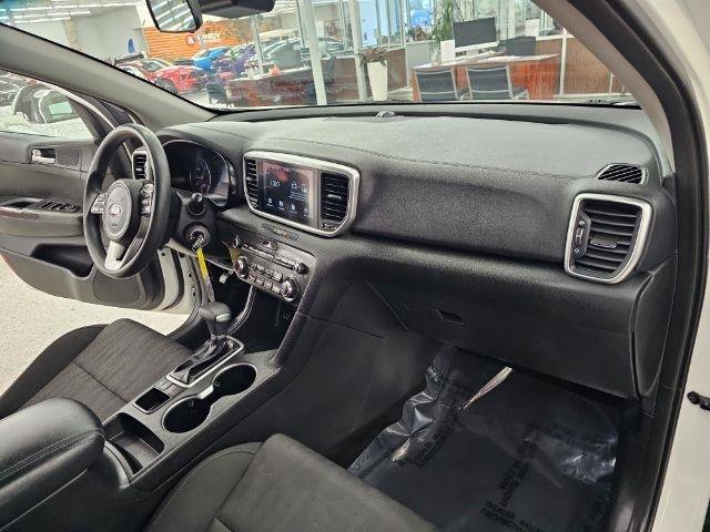 Used 2020 Kia Sportage LX image 8