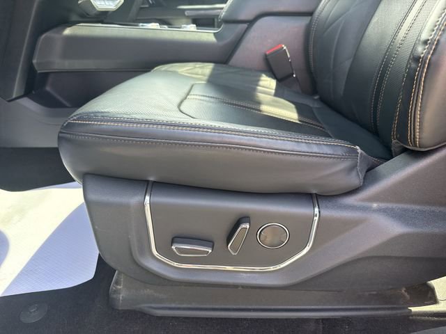Used 2022 Ford Expedition Max Platinum AWD/4WD image 16