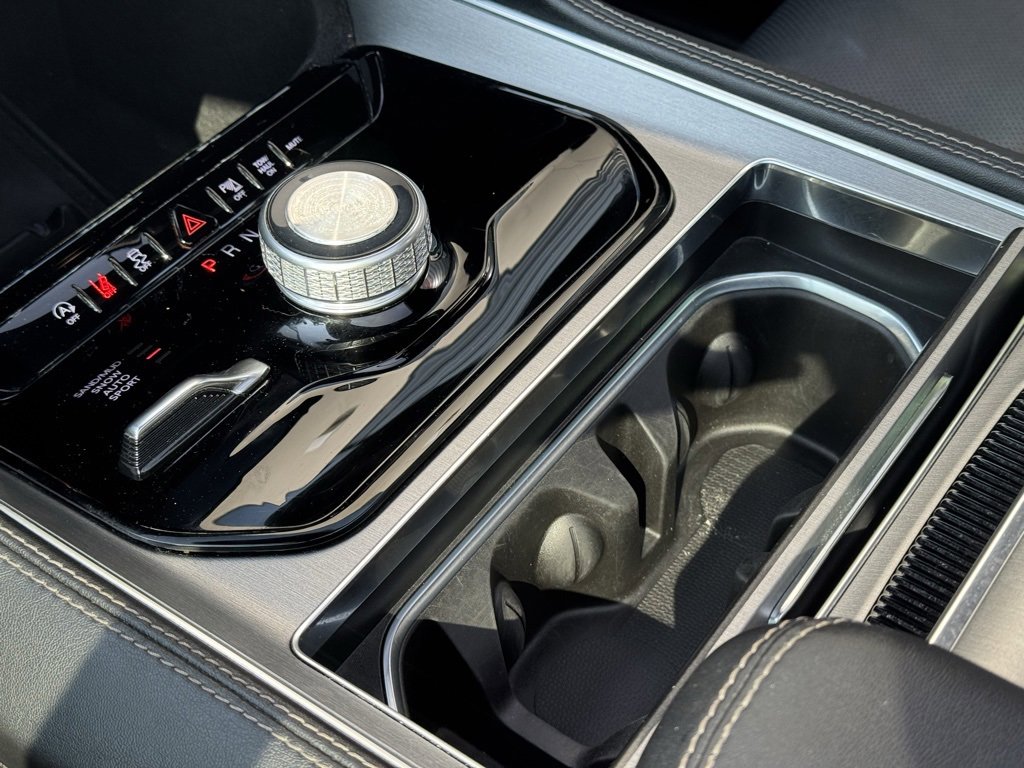 Used 2024 Jeep Wagoneer Series II image 15