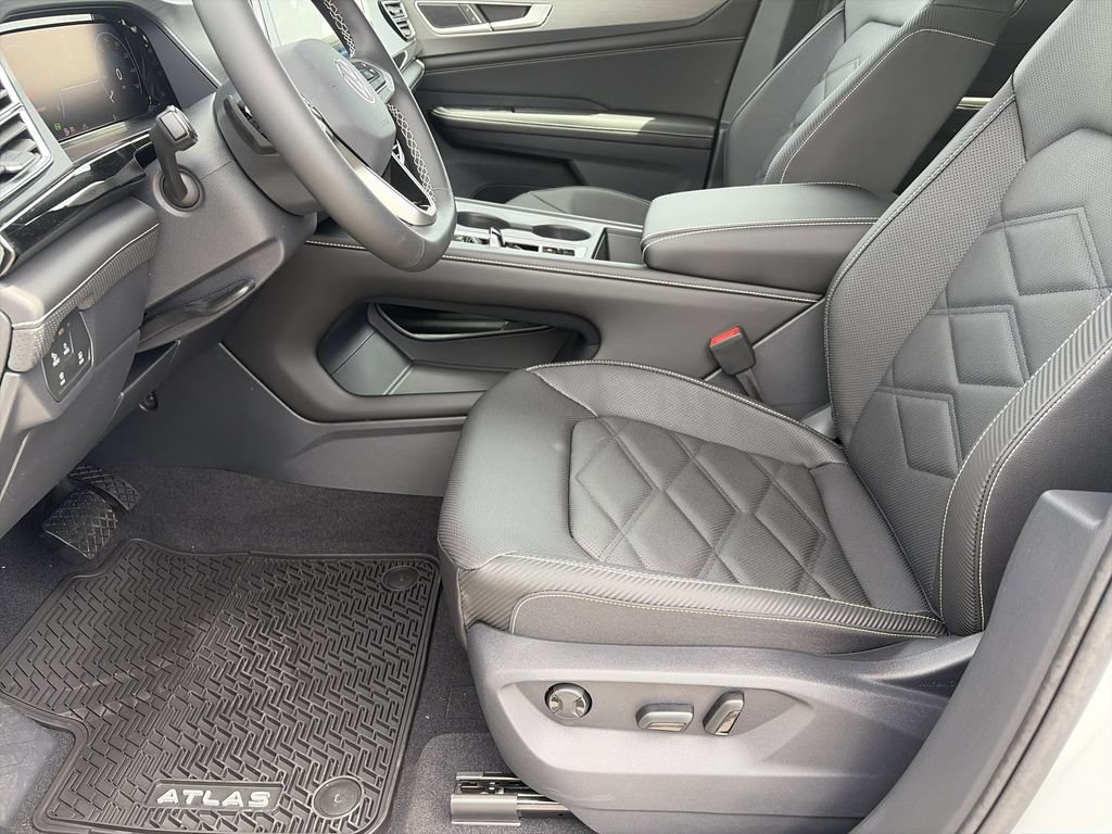 New 2026 Volkswagen Atlas Cross Sport SE FWD image 22