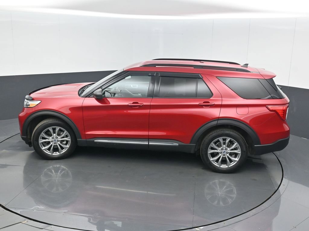 Used 2022 Ford Explorer XLT w/ Equipment Group 202A image 38