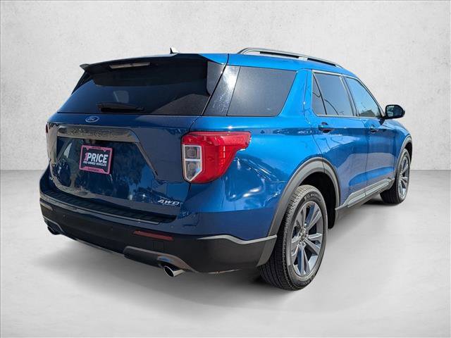 Used 2023 Ford Explorer XLT w/ Equipment Group 202A AWD/4WD image 5