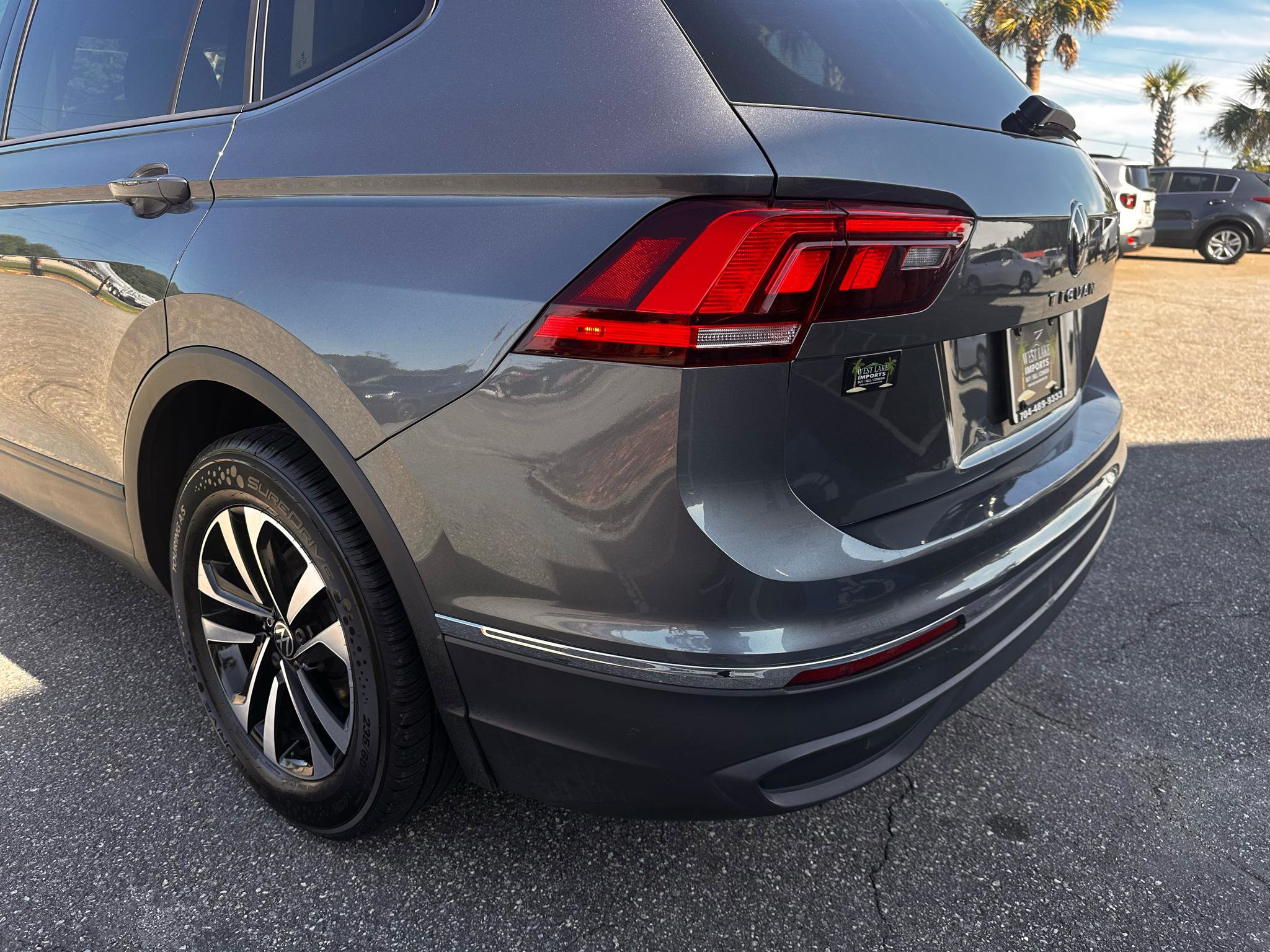 Used 2024 Volkswagen Tiguan S image 37