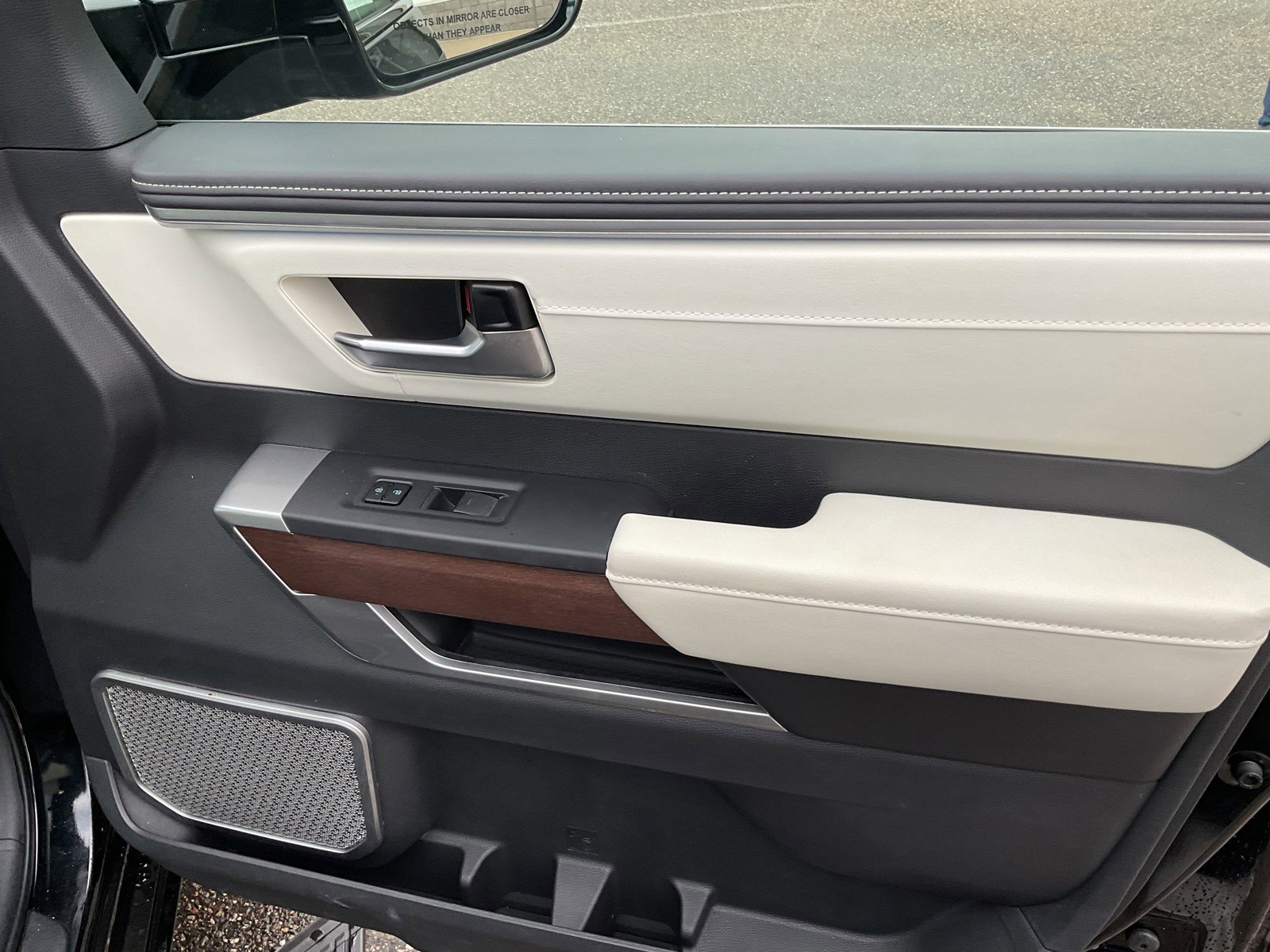 Used 2024 Toyota Sequoia Capstone image 29