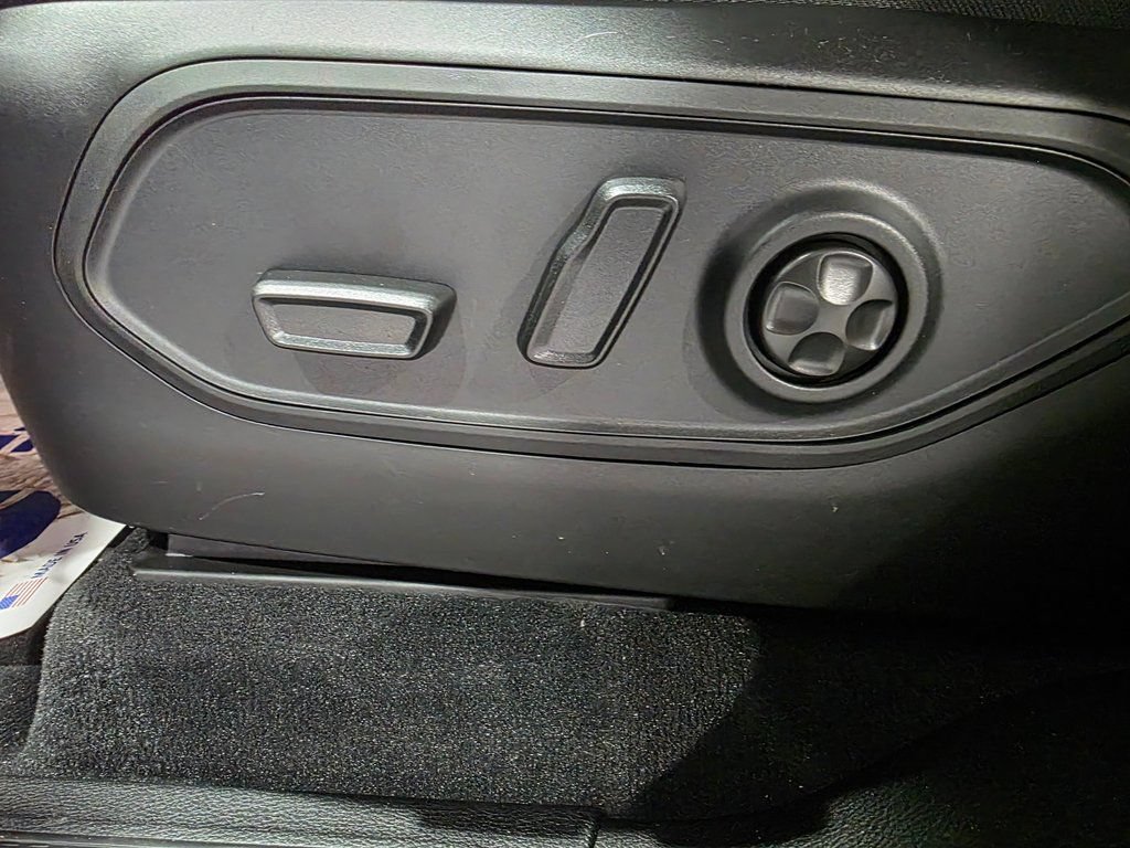 New 2025 Jeep Grand Cherokee Altitude AWD/4WD image 20