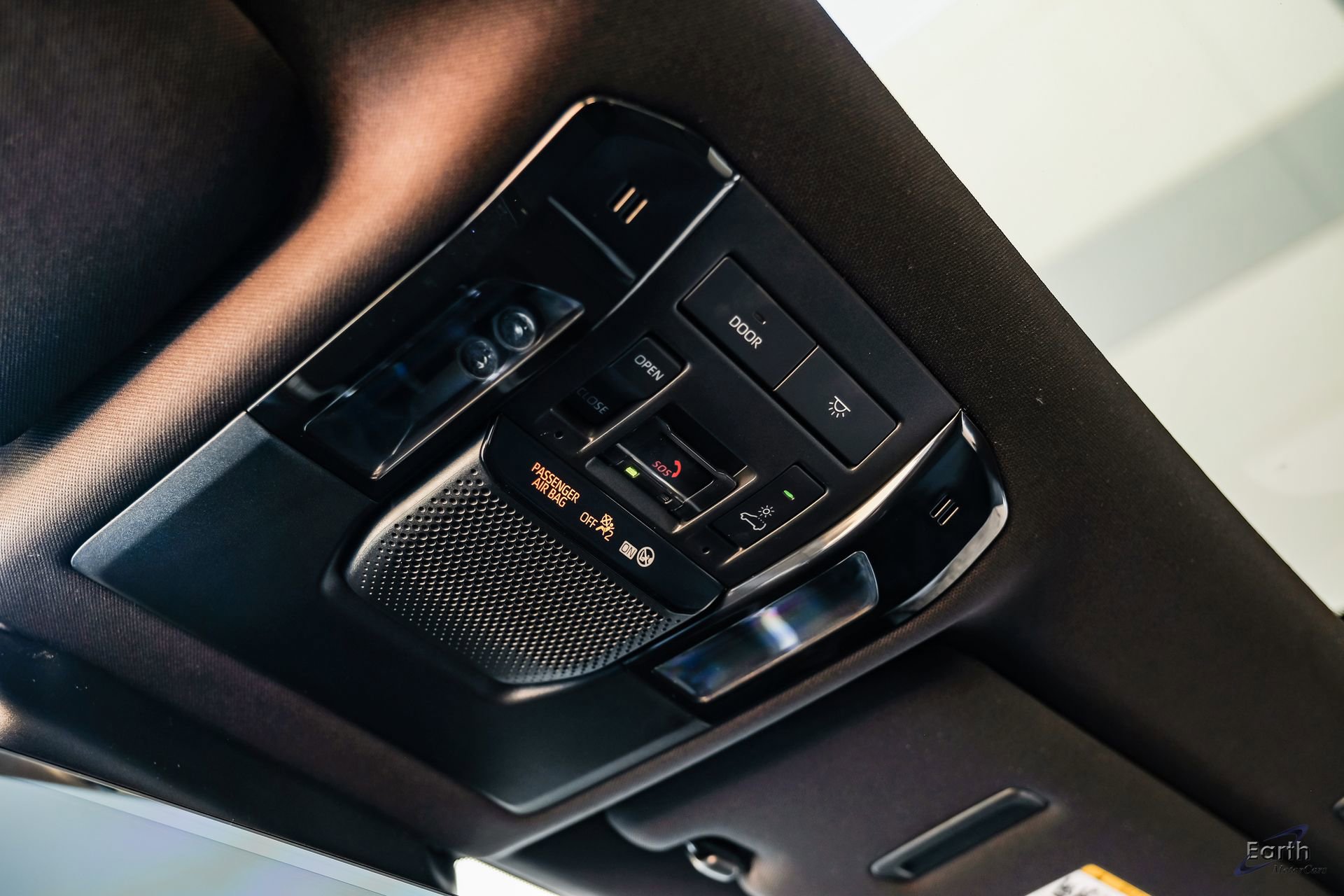 Used 2025 Lexus GX 550 550 Luxury+ HUD Traffic LIFTED w/ Accessory Package (2T) image 38