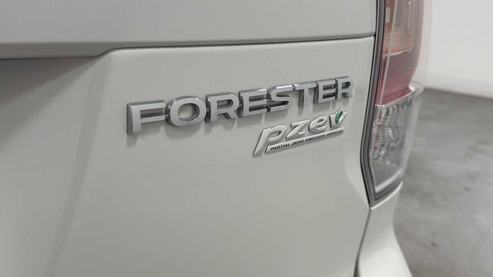 Used 2017 Subaru Forester 2.5i Limited AWD/4WD image 28
