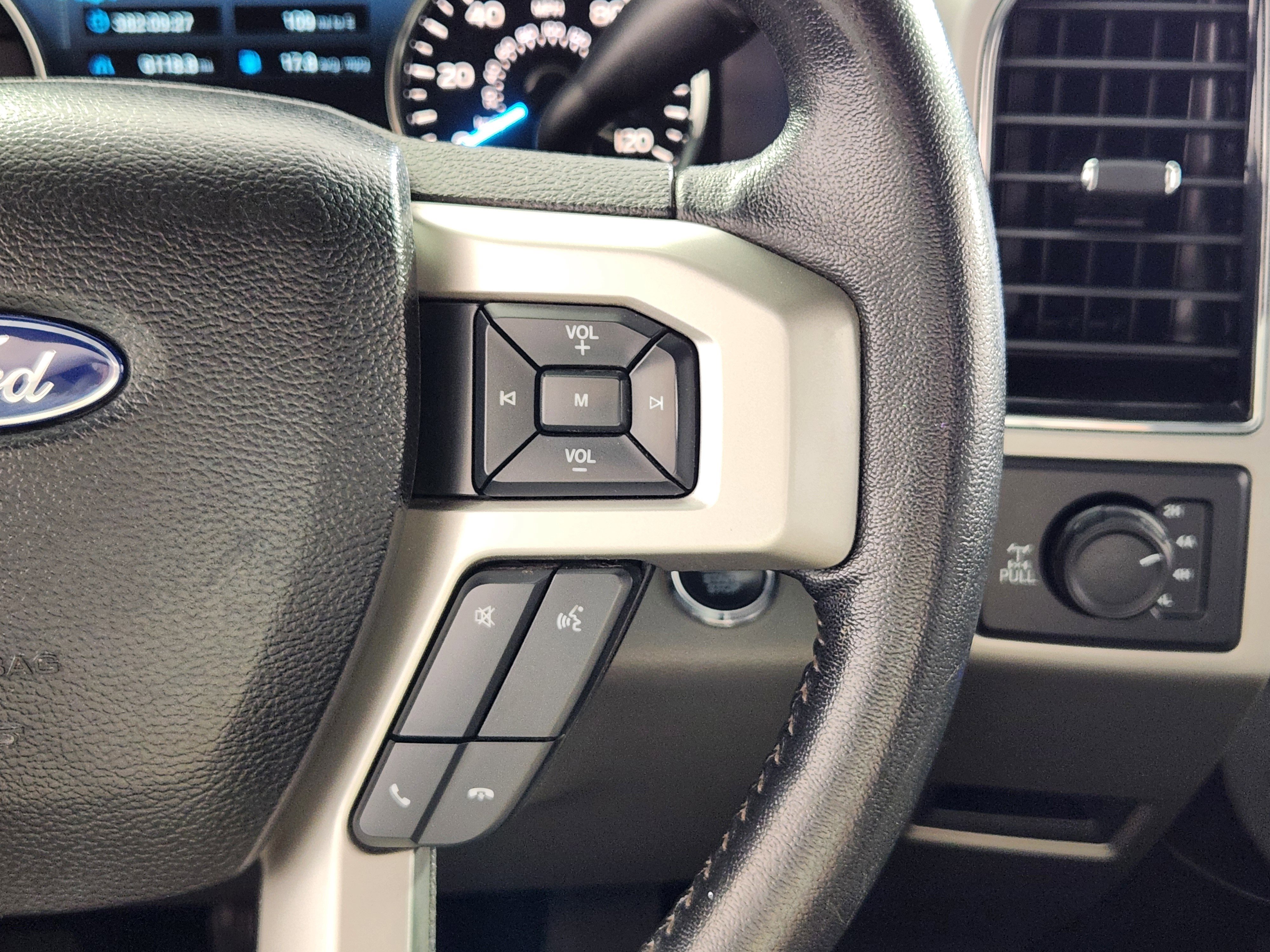 Used 2018 Ford F150 Lariat w/ FX4 Off-Road Package image 19