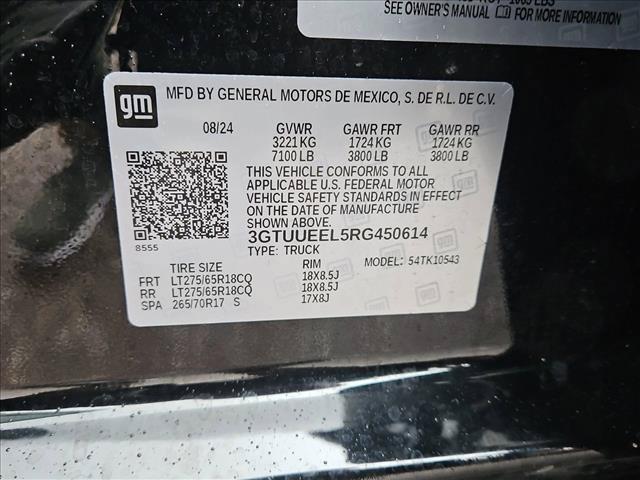 Used 2024 GMC Sierra 1500 AT4 w/ Technology Package AWD/4WD image 23