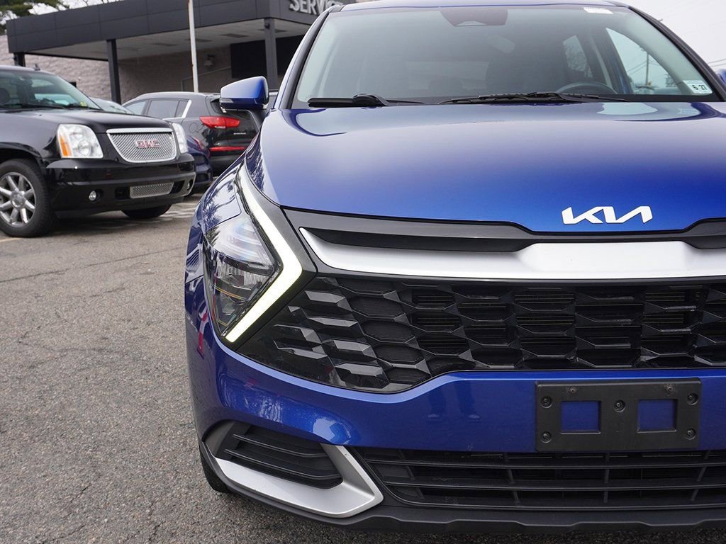 Used 2023 Kia Sportage EX image 13