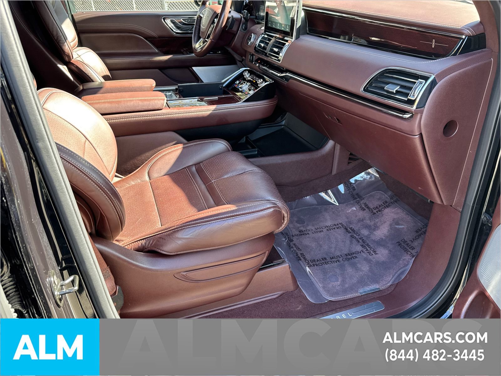 Used 2021 Lincoln Navigator Black Label w/ Cargo Convenience Package image 16