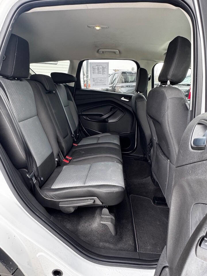 Used 2018 Ford Escape SE image 12