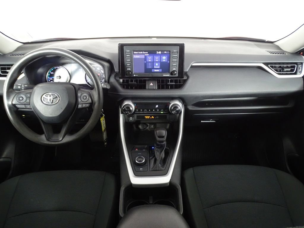 Used 2022 Toyota RAV4 LE image 26