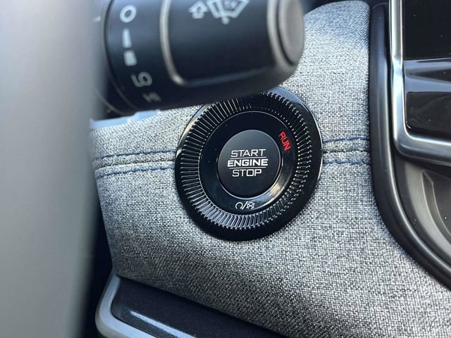 Used 2022 Jeep Compass Latitude image 32