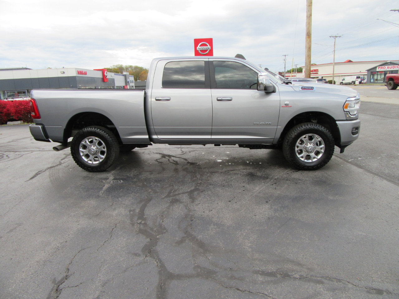 Used 2024 RAM 2500 Laramie image 15