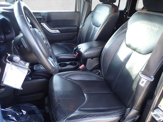 Used 2016 Jeep Wrangler Unlimited Rubicon image 11