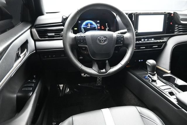 Used 2025 Toyota Camry SE w/ Multimedia Upgrade Package FWD image 16