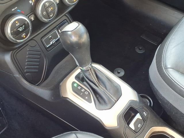 Used 2016 Jeep Renegade Limited FWD image 9