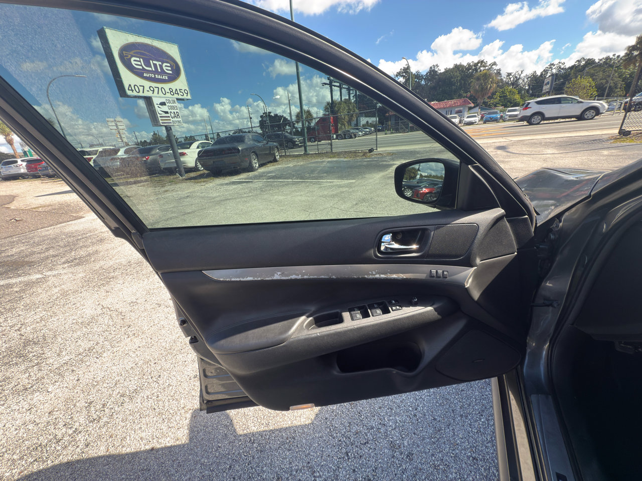 Used 2013 INFINITI G37 x w/ Premium Pkg image 14