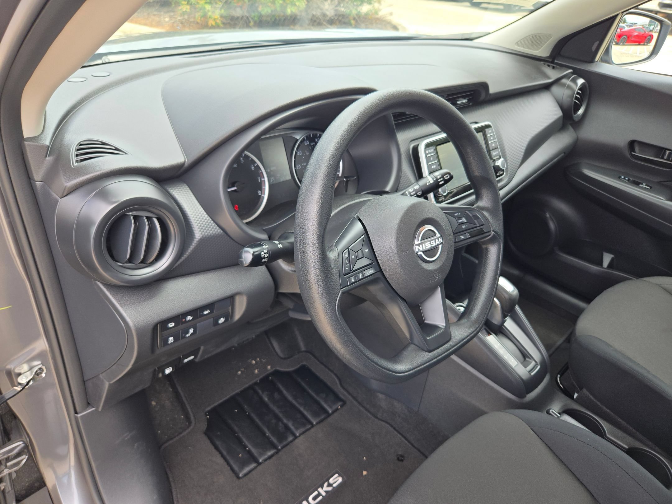 Certified 2025 Nissan Kicks Play S FWD image 10