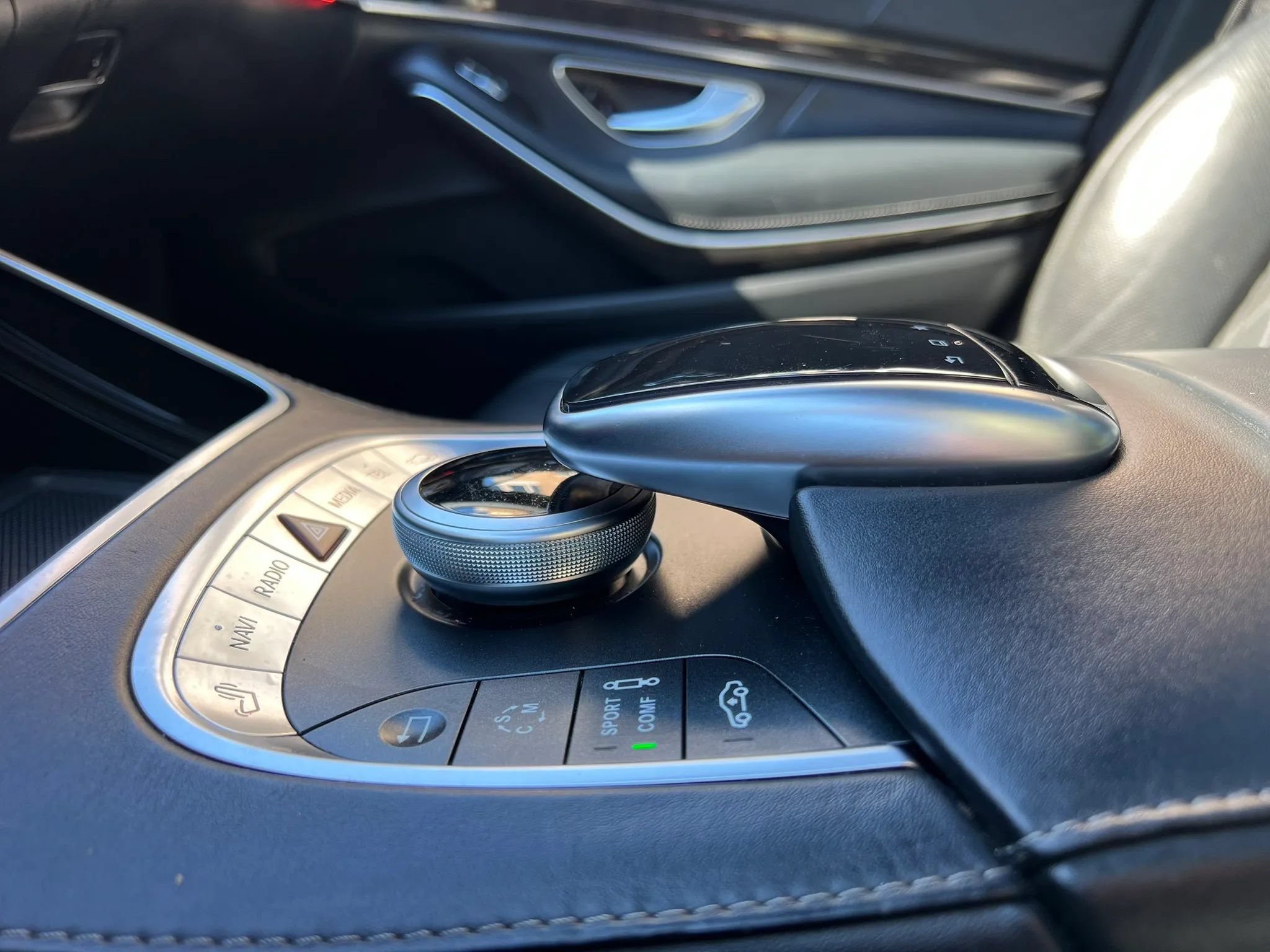 Used 2015 Mercedes-Benz S 63 AMG 4MATIC Sedan image 32
