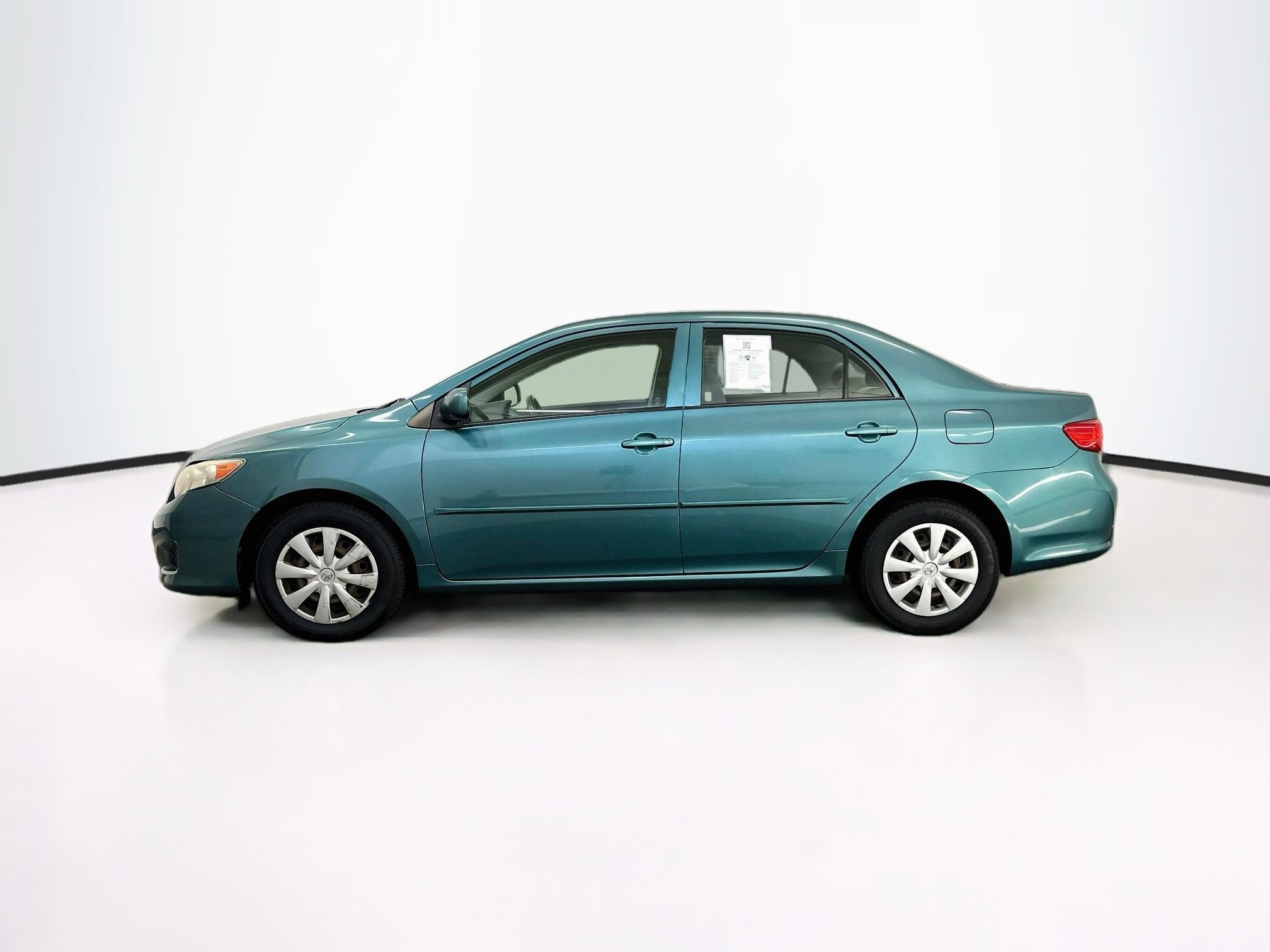 Used 2010 Toyota Corolla LE w/ All Weather Guard Pkg FWD image 4