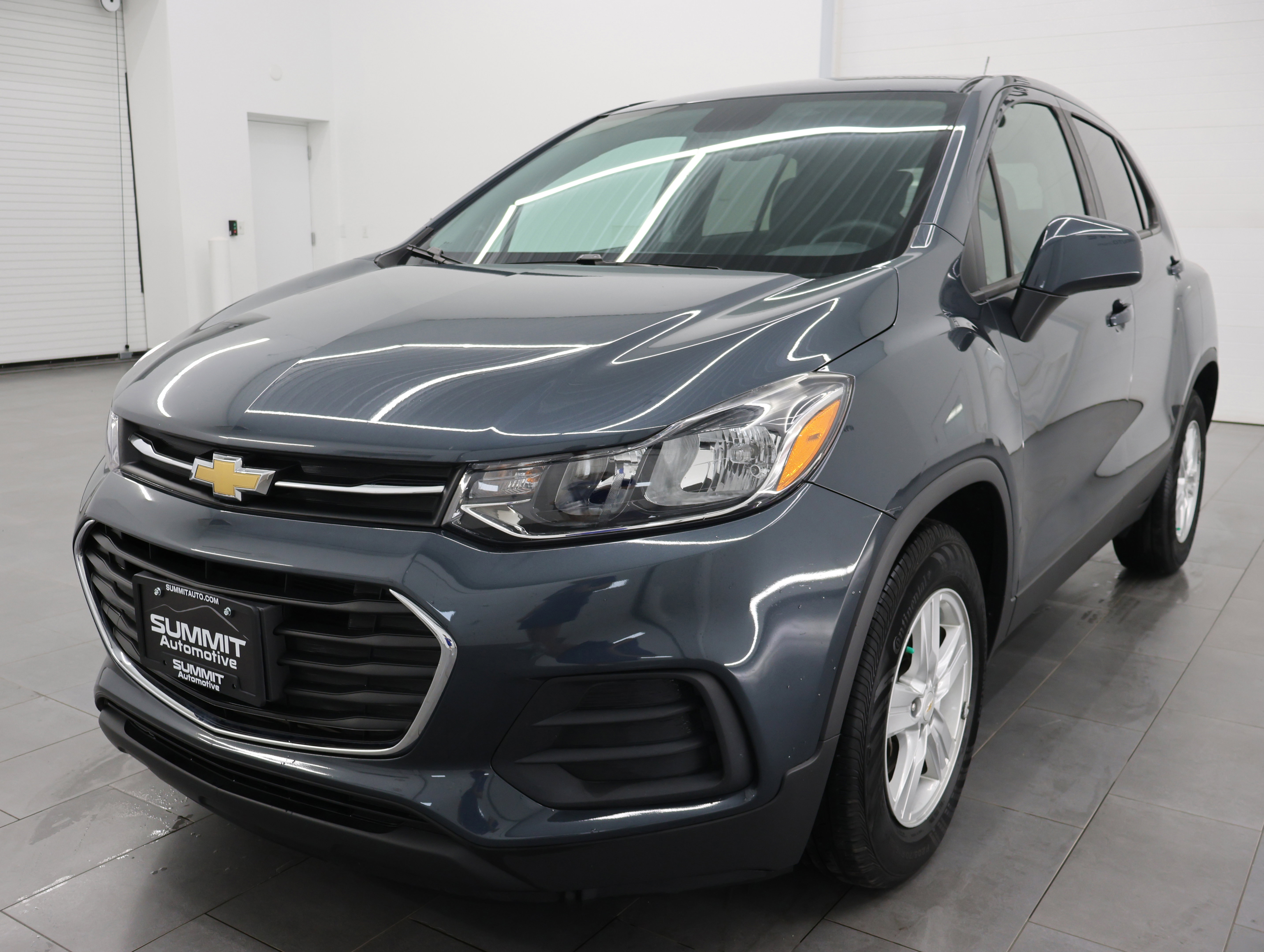 Used 2021 Chevrolet Trax LS w/ Tint and Cruise Package FWD image 7