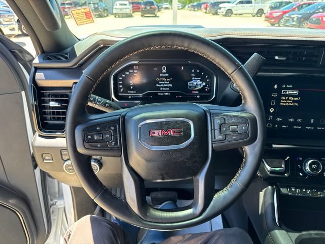 Used 2025 GMC Sierra 2500 AT4 w/ AT4 Premium Plus Package AWD/4WD image 16